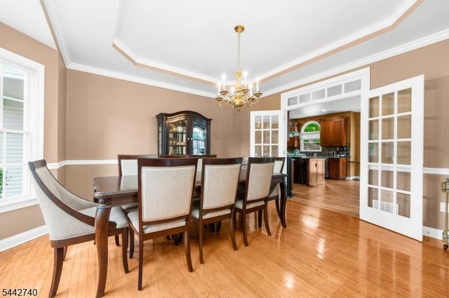 3 Regal Way, Raritan Twp., NJ 08822