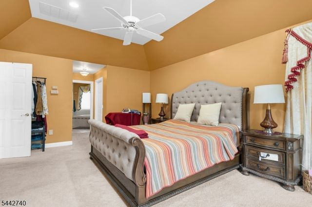 3 Regal Way, Raritan Twp., NJ 08822