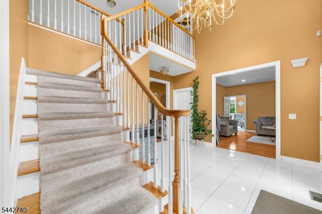 3 Regal Way, Raritan Twp., NJ 08822