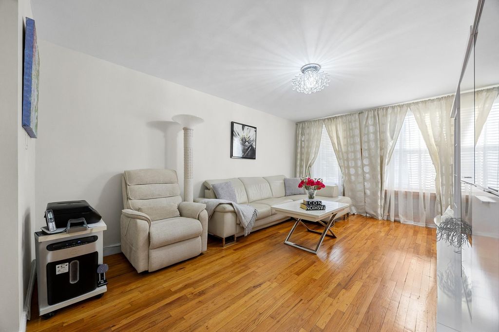 2285 Bragg St Apt 2H, New York City, NY 11229