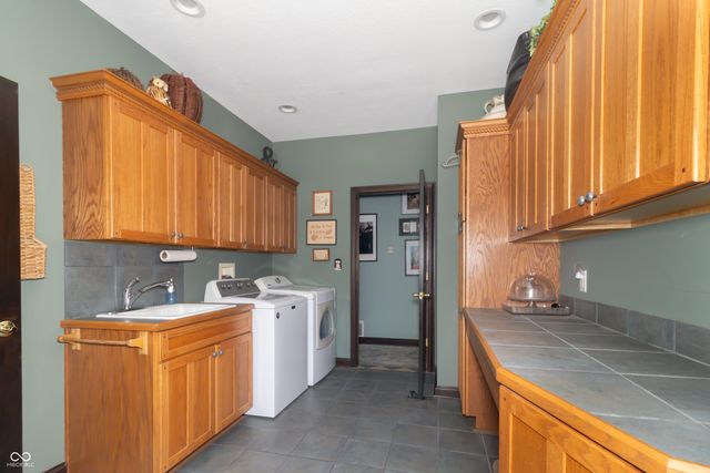 1604 N 525 W, Greenfield, IN 46140