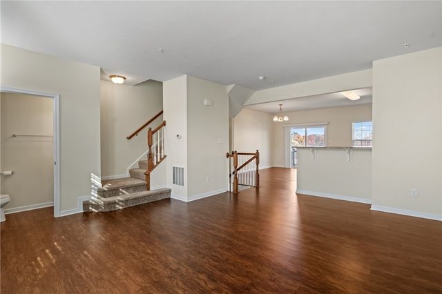 1966 Georgetown Drive, Franklin Park, PA 15143