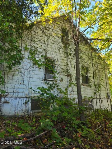 14 Meadow Lane, Colonie, NY 12110