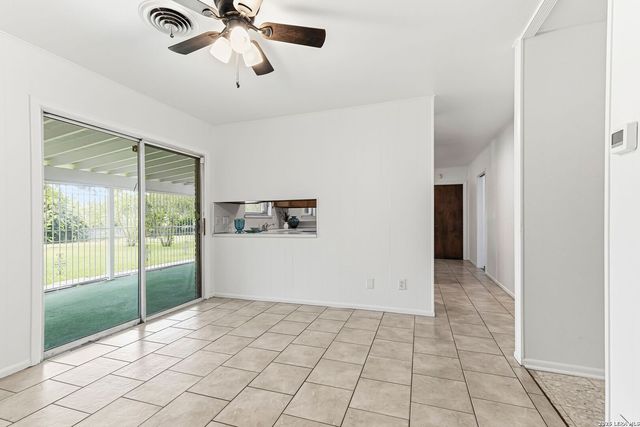 4406 Hall Park Dr, San Antonio, TX 78218