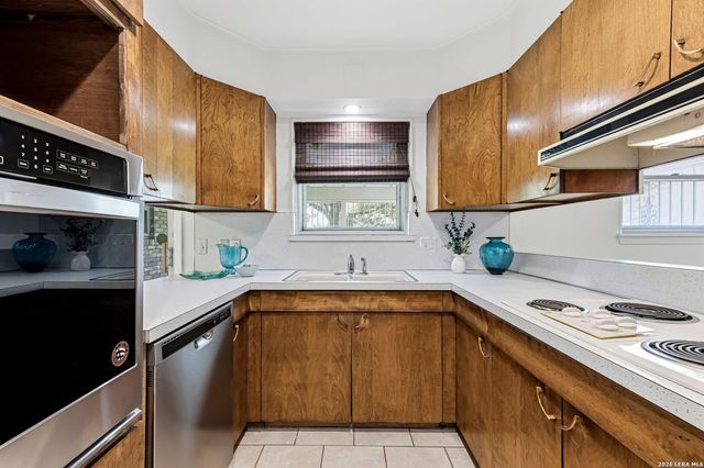 4406 Hall Park Dr, San Antonio, TX 78218