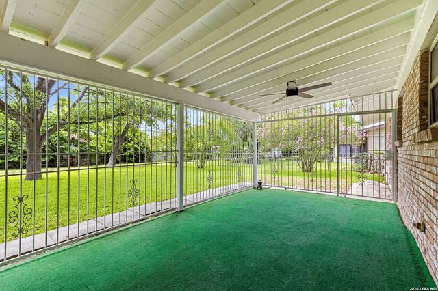 4406 Hall Park Dr, San Antonio, TX 78218