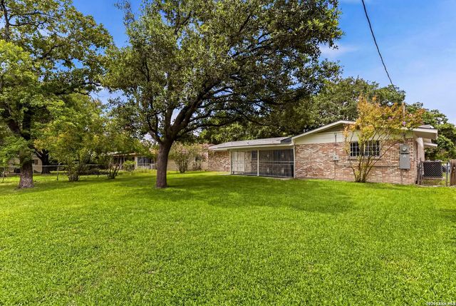 4406 Hall Park Dr, San Antonio, TX 78218