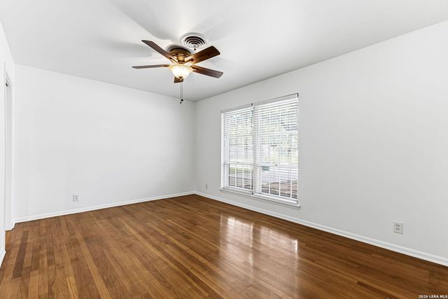 4406 Hall Park Dr, San Antonio, TX 78218