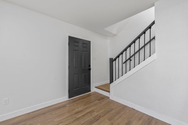 1281 HEATHCLIFF DR, Memphis, TN 38134