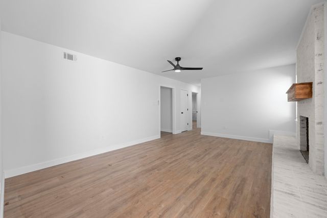 1281 HEATHCLIFF DR, Memphis, TN 38134