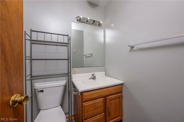 804 4th Street SE, New Philadelphia, OH 44663