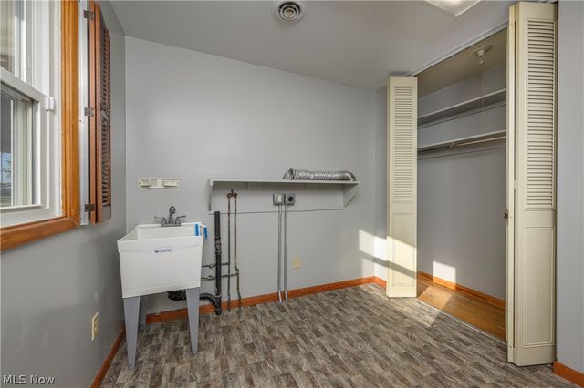 804 4th Street SE, New Philadelphia, OH 44663