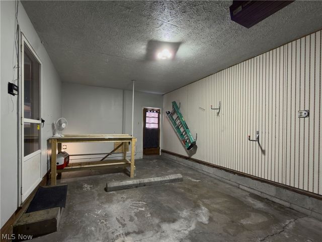 804 4th Street SE, New Philadelphia, OH 44663