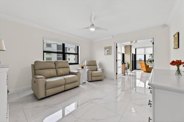 19800 Sandpointe Bay Drive 607, Tequesta, FL 33469