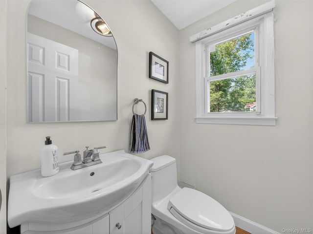 6 Wilton Circle, New City, NY 10956