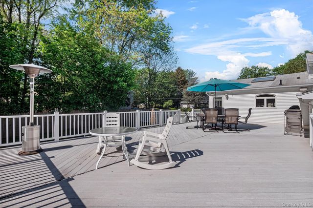 6 Wilton Circle, New City, NY 10956