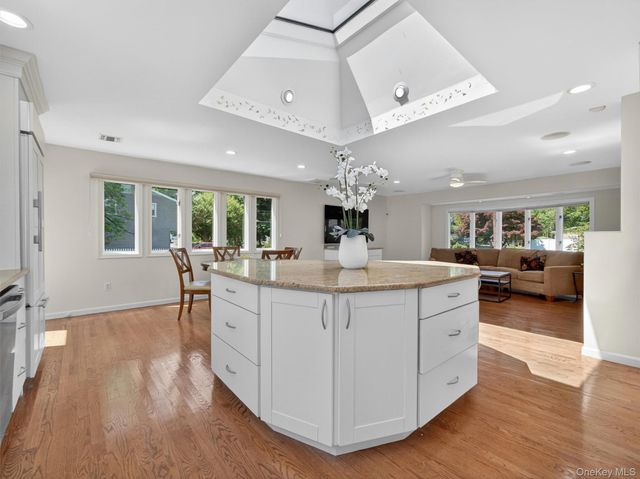 6 Wilton Circle, New City, NY 10956