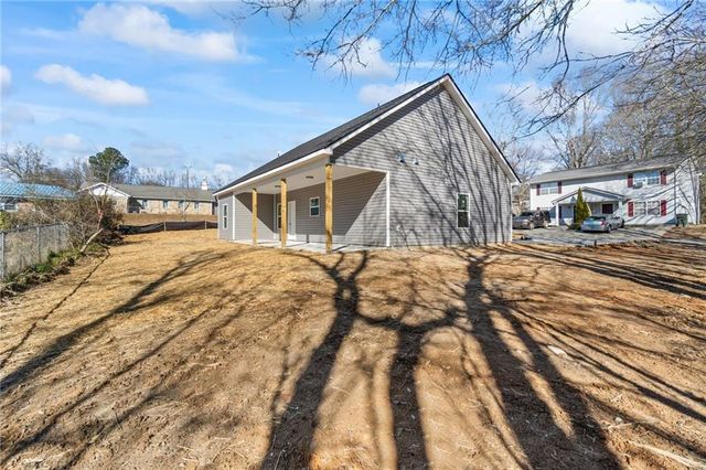 30 Moore Avenue, Toccoa, GA 30577