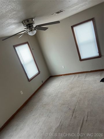 900 SE 7th Street, Wagoner, OK 74467