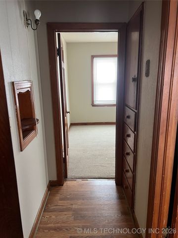 900 SE 7th Street, Wagoner, OK 74467