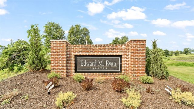 105 Delmonica Drive, Meadowlands, PA 15301