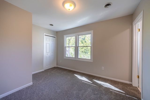 357 Boylston 3, Lowell, MA 01852