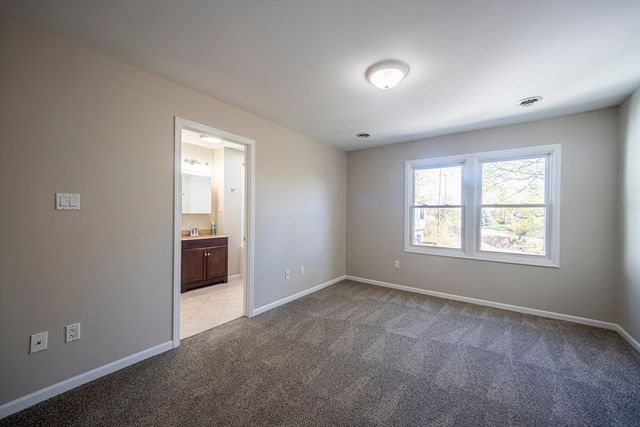 357 Boylston 3, Lowell, MA 01852