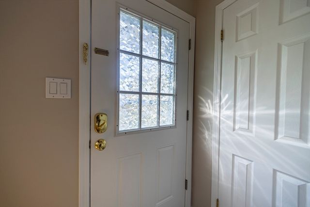 357 Boylston 3, Lowell, MA 01852