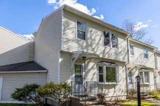 357 Boylston 3, Lowell, MA 01852