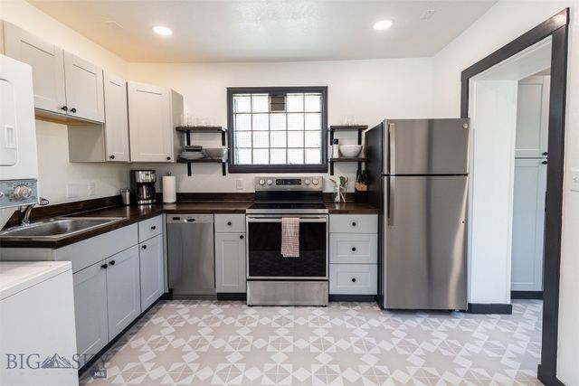 1115 W Broadway, Butte, MT 59701