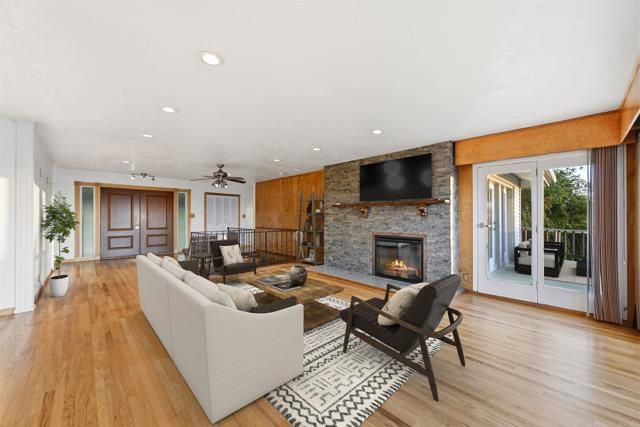 2166 Camino Cantera, Vista, CA 92084