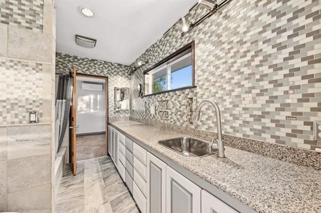 2166 Camino Cantera, Vista, CA 92084