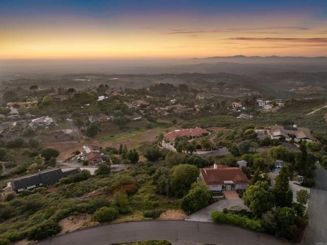 2166 Camino Cantera, Vista, CA 92084