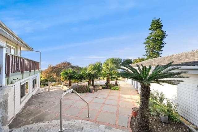 2166 Camino Cantera, Vista, CA 92084