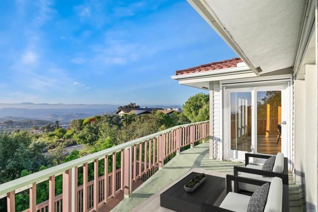 2166 Camino Cantera, Vista, CA 92084