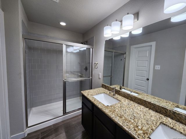 319 CREEKSIDE CURV, New Braunfels, TX 78130