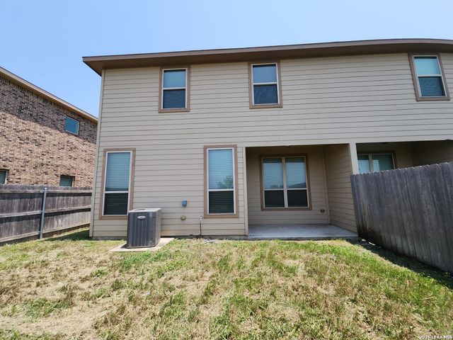 319 CREEKSIDE CURV, New Braunfels, TX 78130