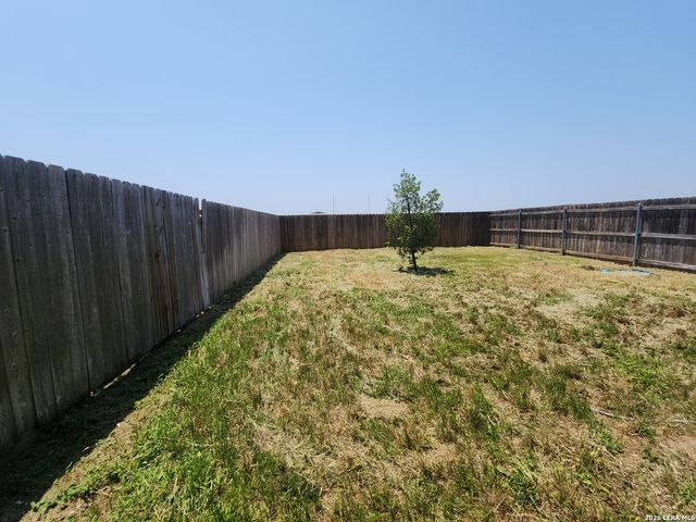 319 CREEKSIDE CURV, New Braunfels, TX 78130