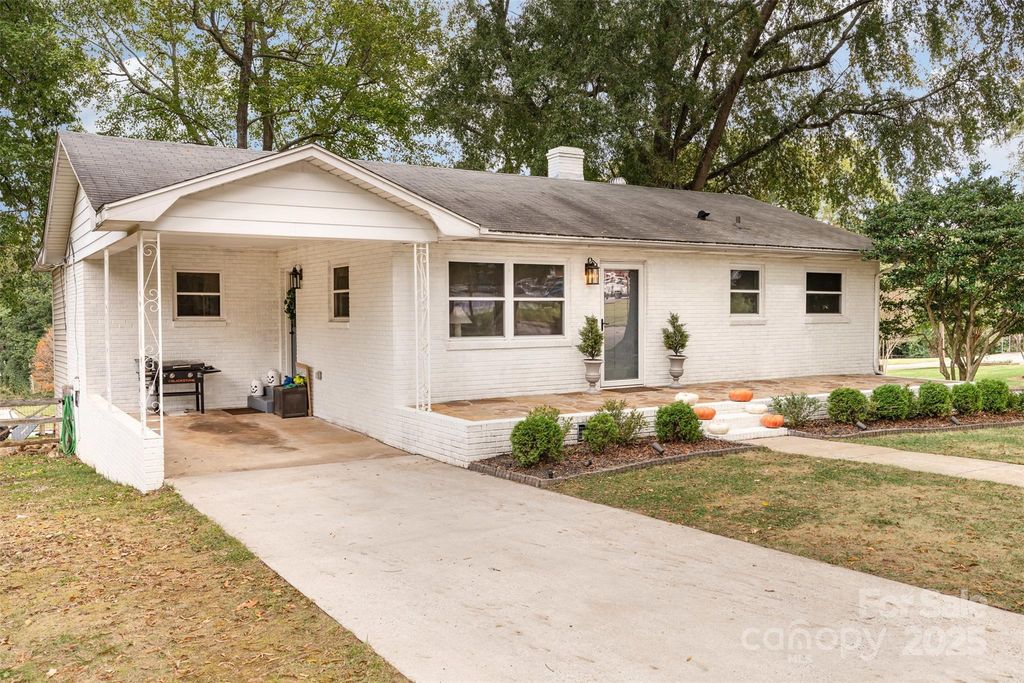 402 Louise Avenue, China Grove, NC 28023