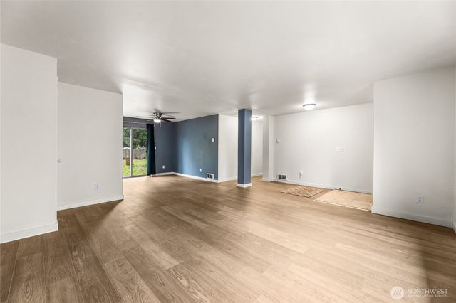 4512 244th Street Ct E, Spanaway, WA 98387