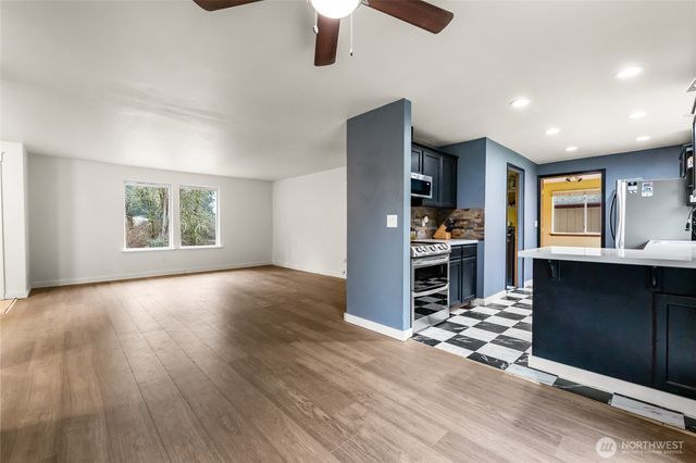 4512 244th Street Ct E, Spanaway, WA 98387