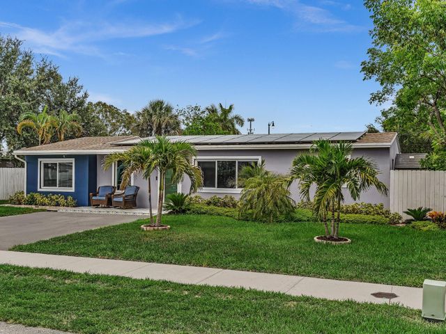 2448 NE 14TH Terrace, Pompano Beach, FL 33064