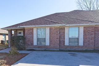 933 S Farmington Road, Howe, TX 75459