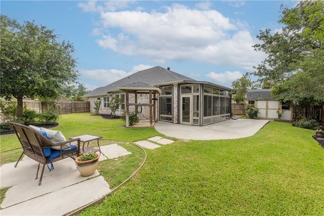3418 Dovecote Way, Bryan, TX 77808