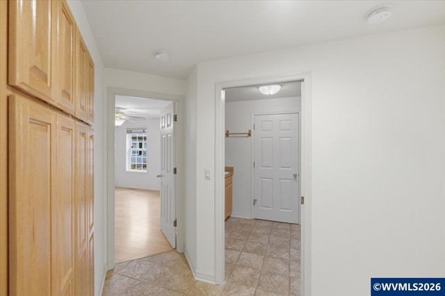 702 Castle Pines Dr N, Keizer, OR 97303