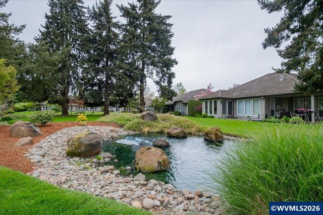 702 Castle Pines Dr N, Keizer, OR 97303