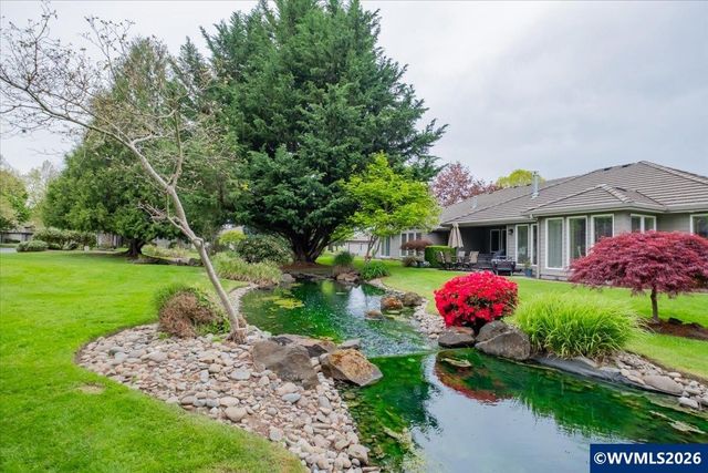 702 Castle Pines Dr N, Keizer, OR 97303