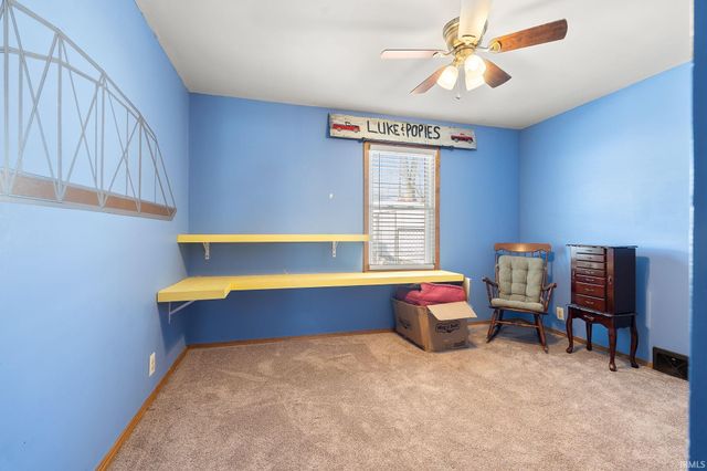 7564 N Roanoke Road, Huntington, IN 46750