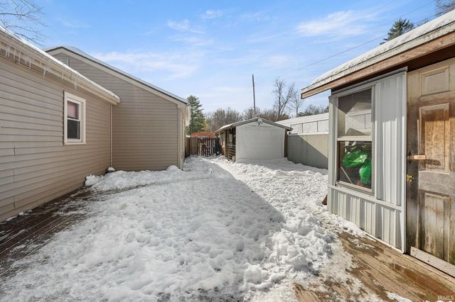 7564 N Roanoke Road, Huntington, IN 46750