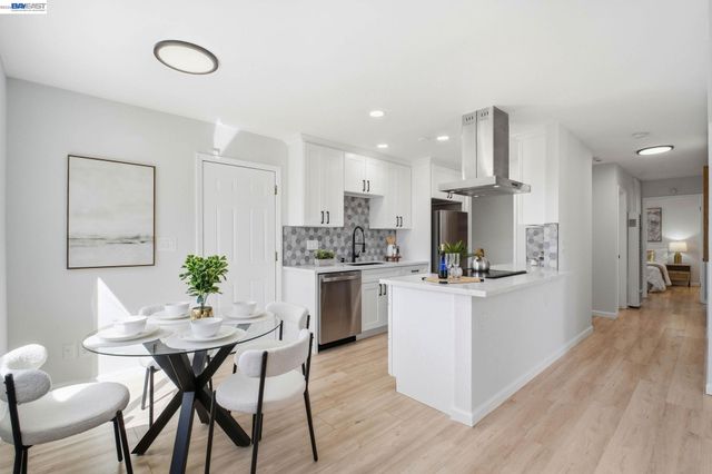 3136 Mission View Dr, Fremont, CA 94538